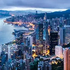 Foto der Skyline von Hongkong bei Dunkelheit